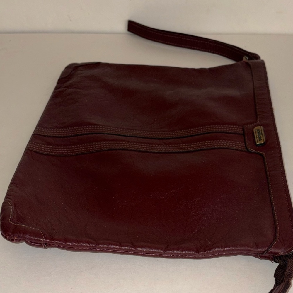 Vintage Phillippe Burgundy Leather Zip Top Wristlet Clutch Handbag Purse - Picture 6 of 9